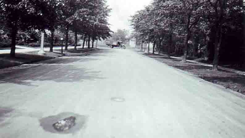 1920s Council Rock at East Ave looking North